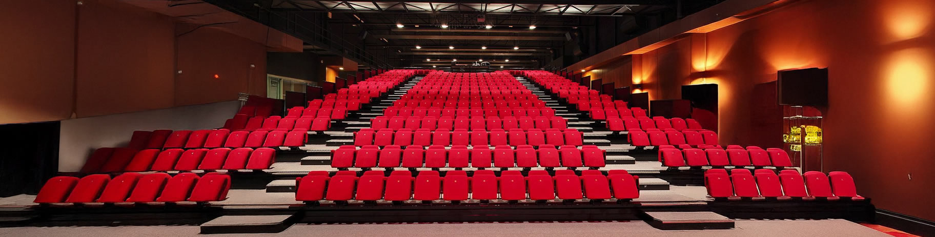 Salle de spectacles à Village Neuf